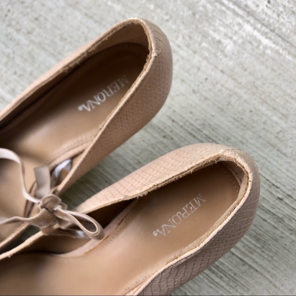 Merona Pumps Neutral Toned size 9.5 womens heels - Picture 6 of 8